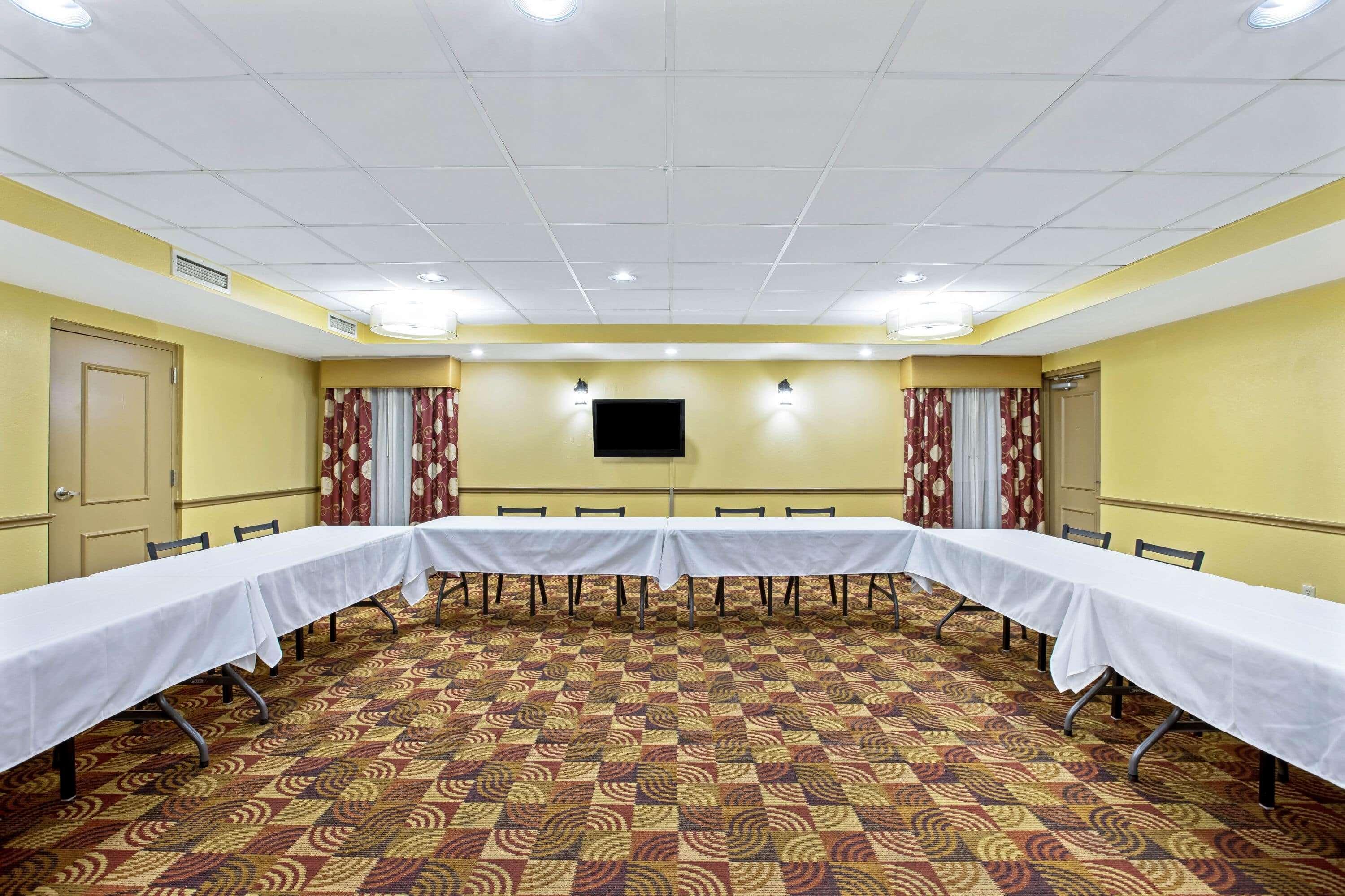 Hotel La Quinta By Wyndham Salina Zewnętrze zdjęcie